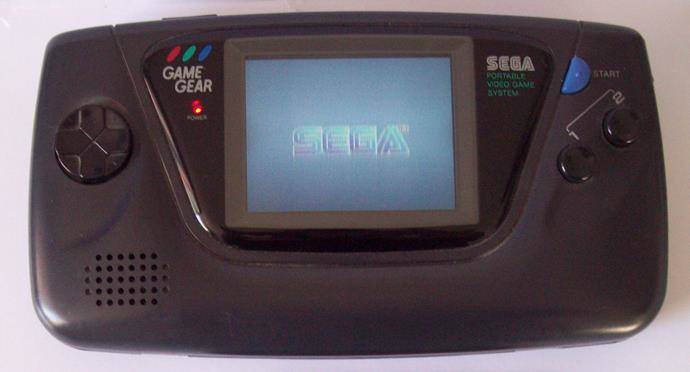 Sega_GameGear_003_690x372