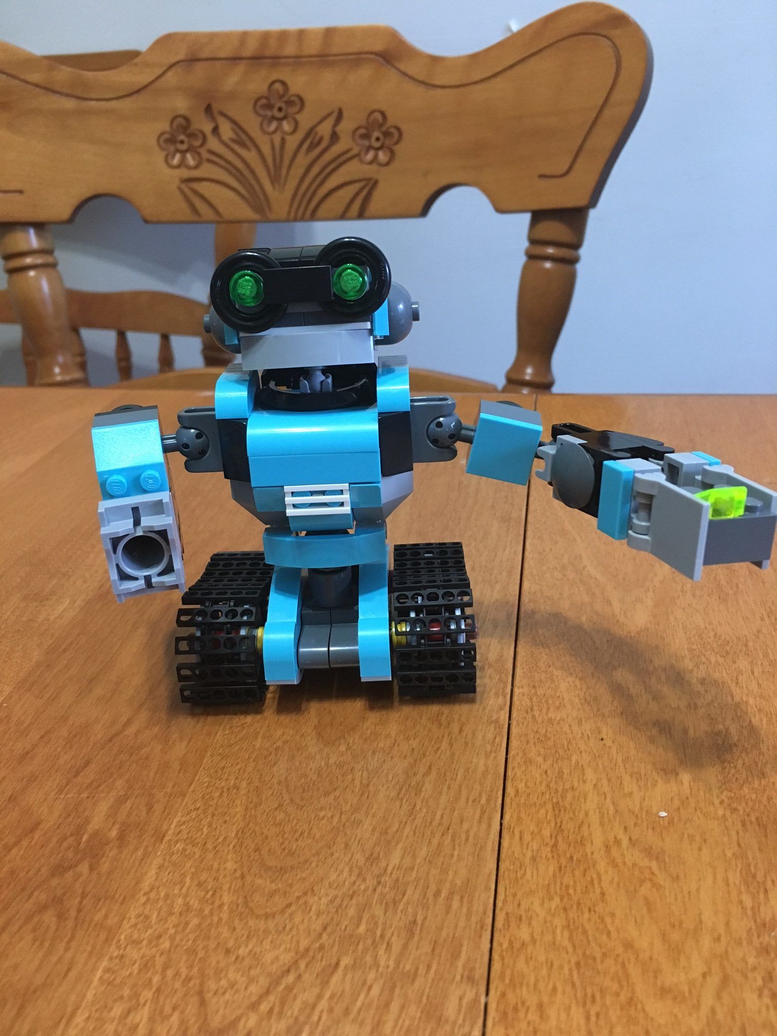 lego robo raptor