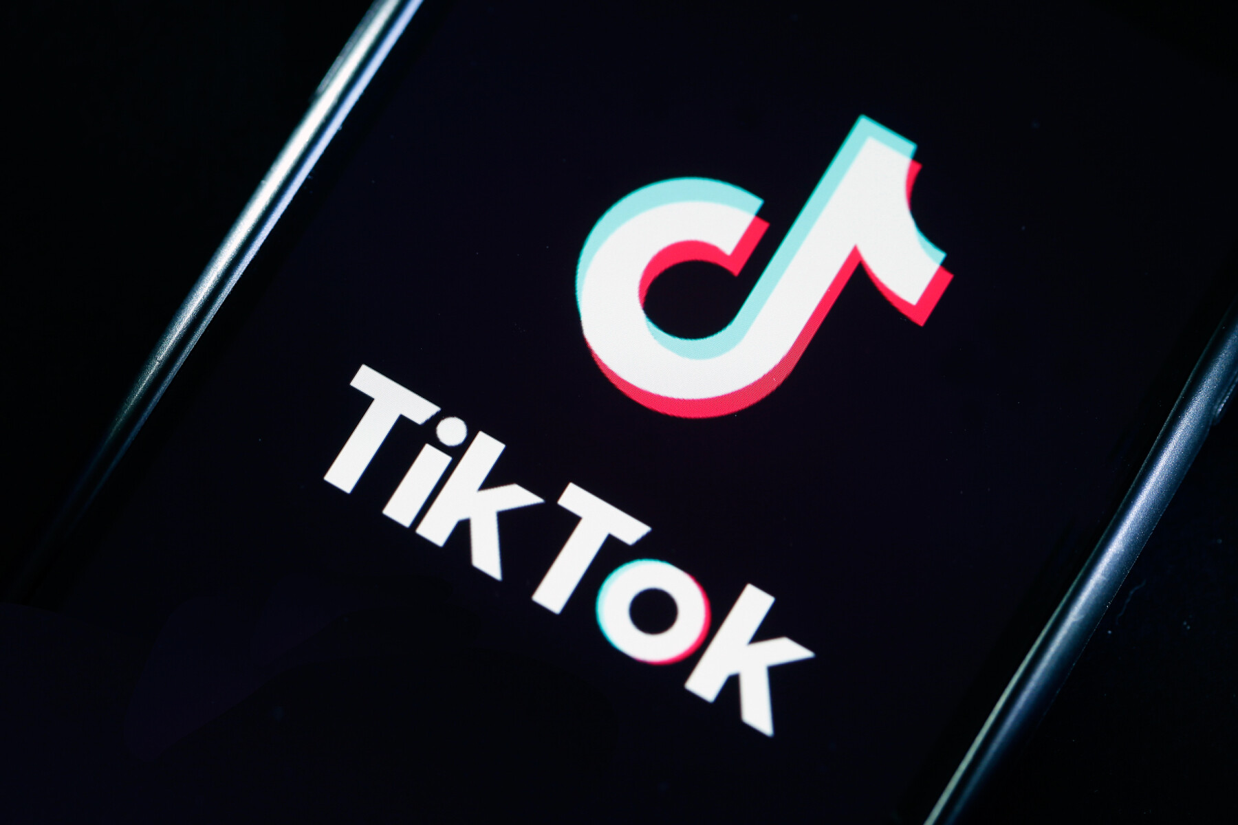 TikTok and Enthusiast Gaming Present: TikTok Gamers Got Talent ...